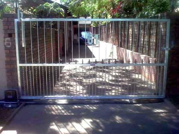 Подвесные ворота ремонт